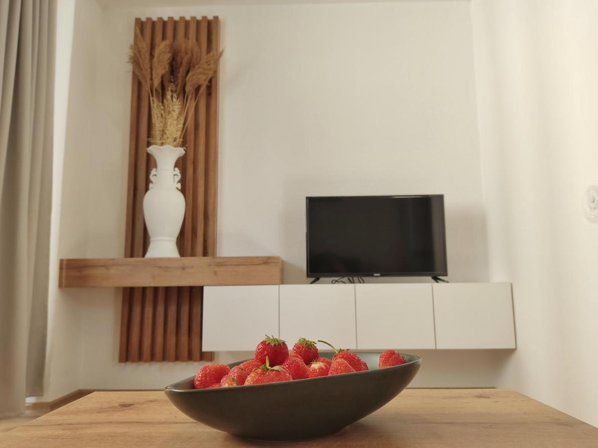 Marko'S Apartment โอครีด ภายนอก รูปภาพ